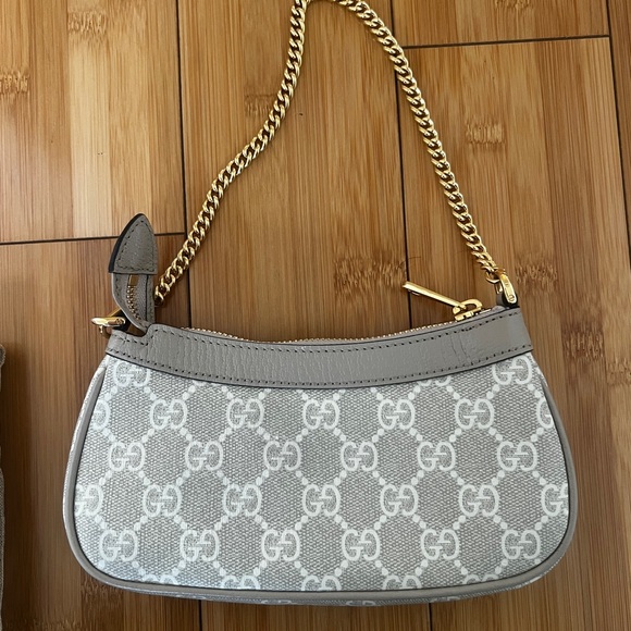 Gucci Gray and Gold Chain Shoulder Bag - Picture 2 of 5